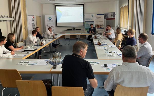 Treffen von Partnern des Netzwerkes LRC im Beratungsraum der GFE Schmalkalden